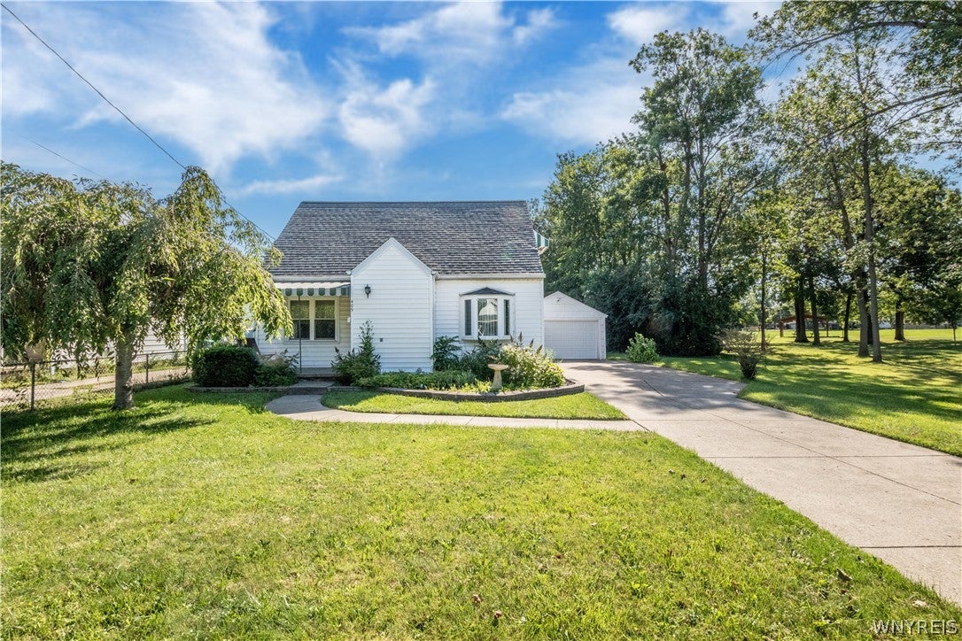 409 Ivyhurst Rd N