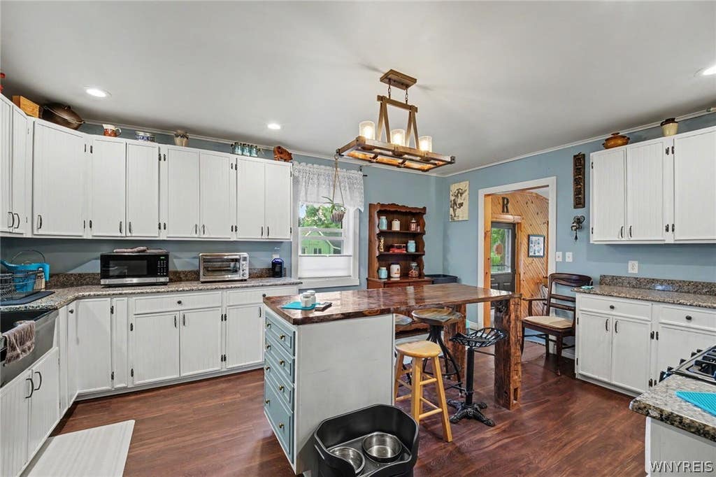 Photo of 9119 Akron Road, Royalton, NY 14001 (MLS # B1706451)