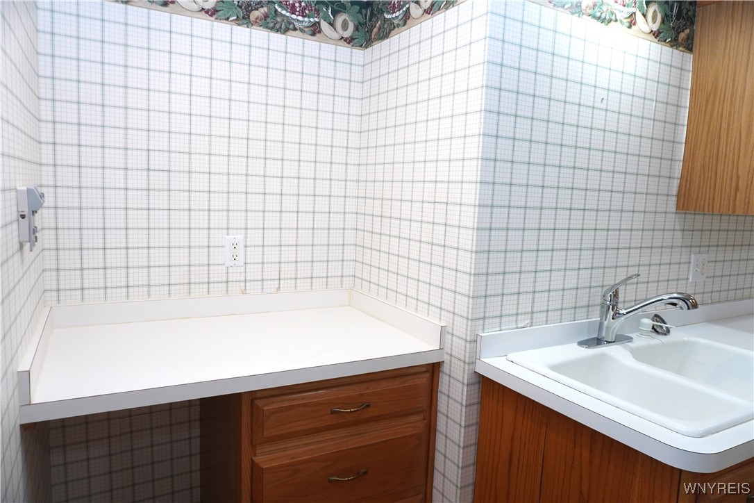 123 Olde Stone Lane, Lancaster, New York image 11