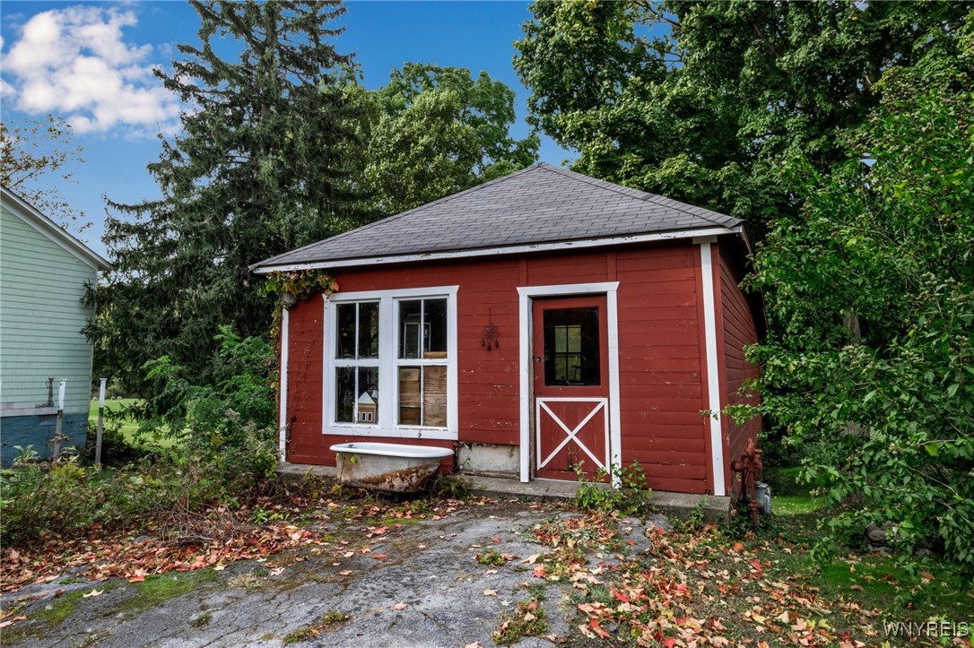 Gaines, New York 14411, United States, 5 Bedrooms Bedrooms, ,2 BathroomsBathrooms,Residential,Active,36445