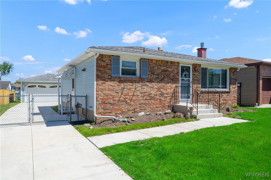 36 Knollwood Drive, Cheektowaga, New York image 1