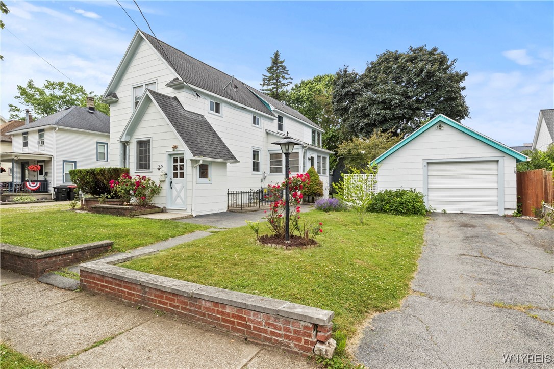 9 Kurtz Avenue