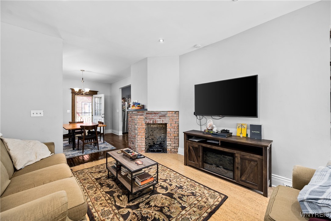 834 Ashland Avenue, Buffalo, New York image 8