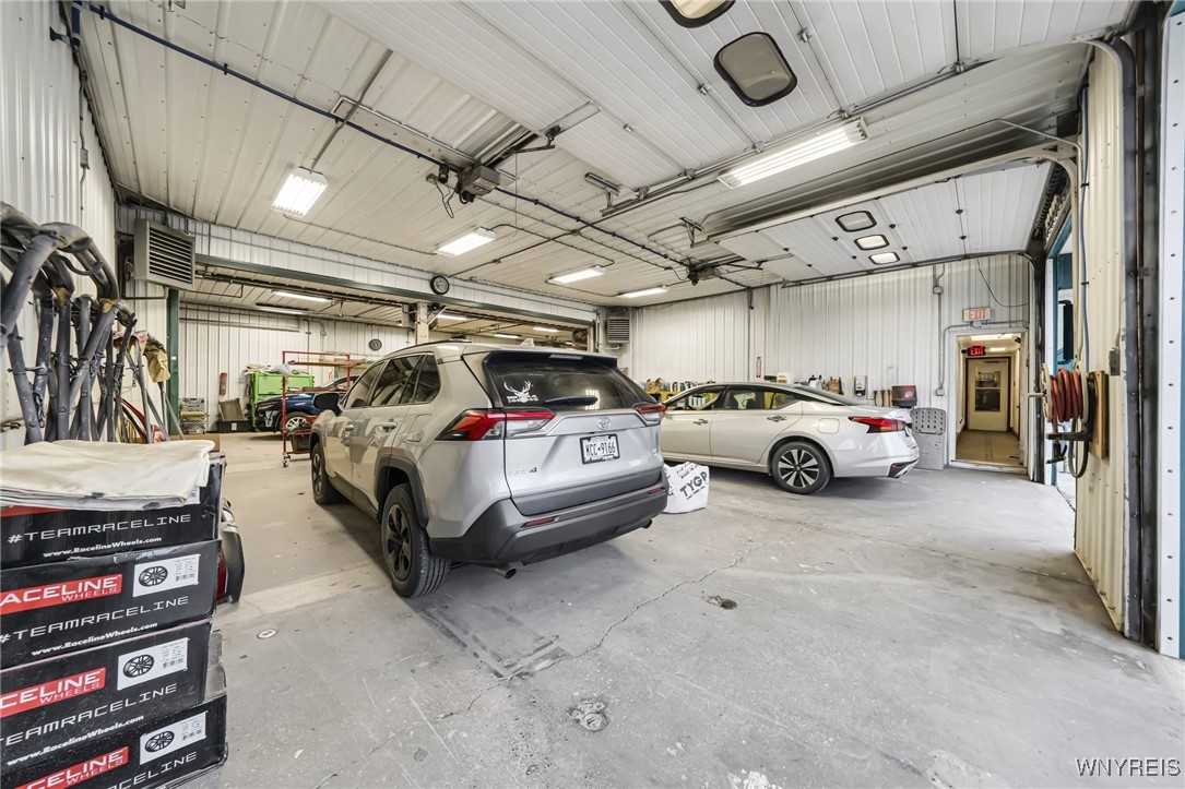 Ridgeway, New York 14103, United States, ,Commercial,Pending,40588