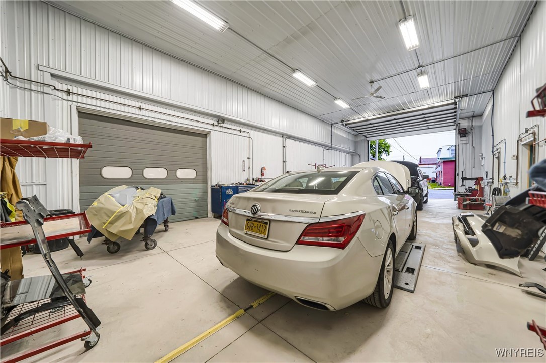 Ridgeway, New York 14103, United States, ,Commercial,Pending,40588