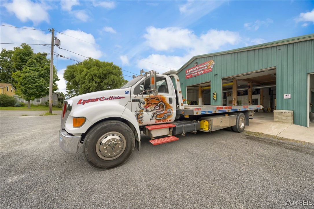 Ridgeway, New York 14103, United States, ,Commercial,Pending,40588