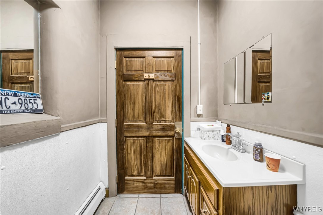 Ridgeway, New York 14103, United States, ,Commercial,Pending,40588