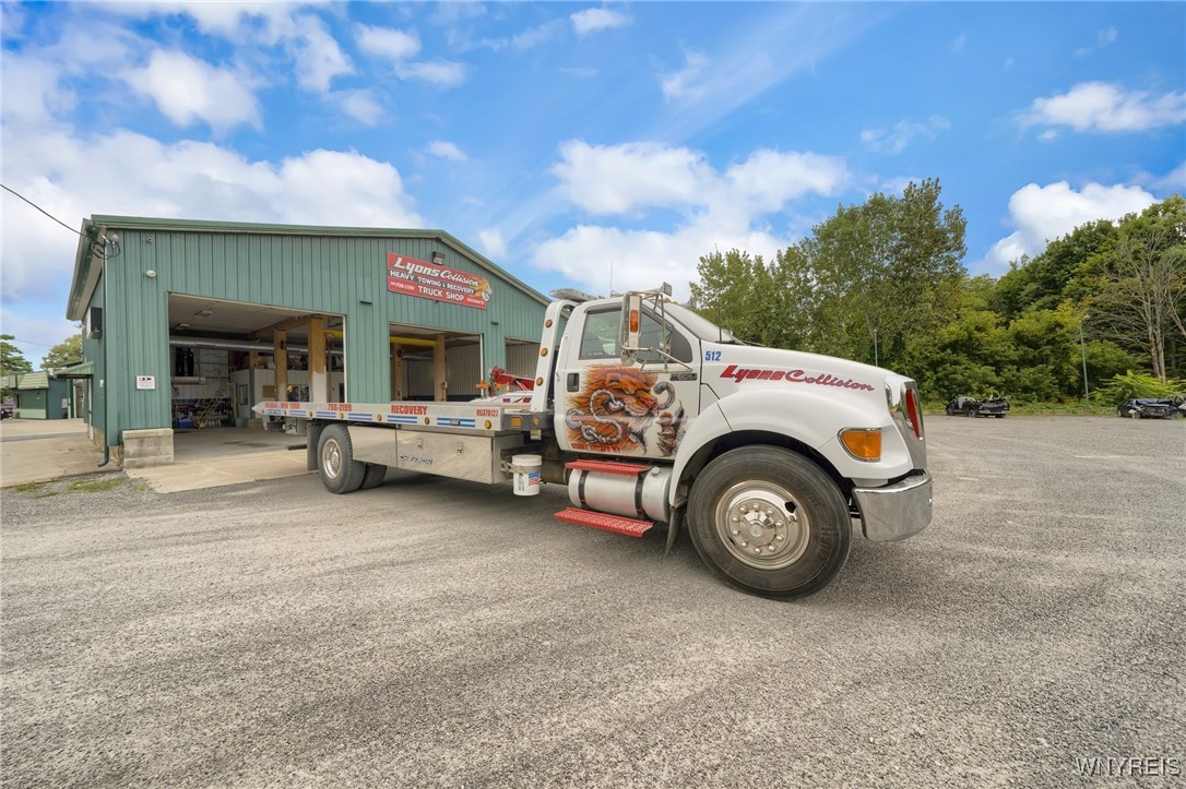 Ridgeway, New York 14103, United States, ,Commercial,Pending,40588