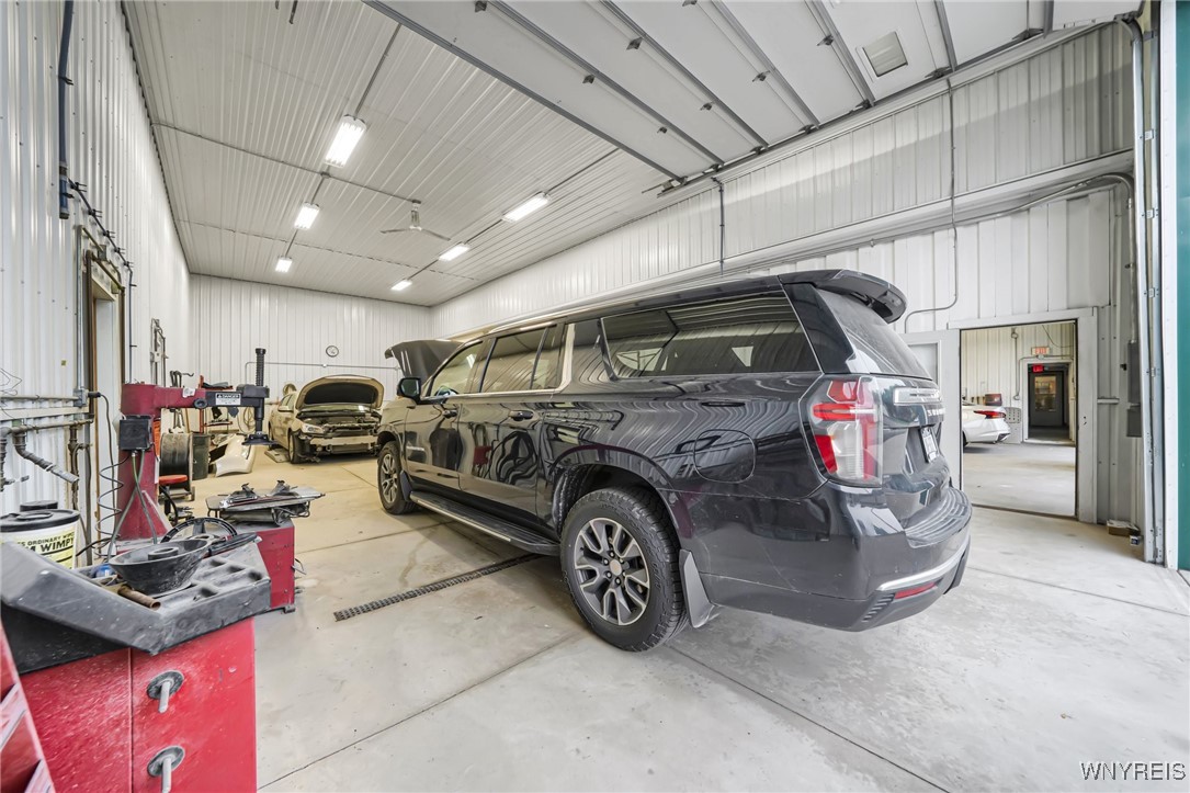 Ridgeway, New York 14103, United States, ,Commercial,Pending,40588