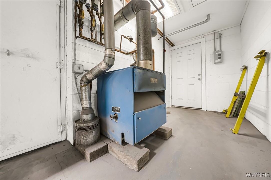 Ridgeway, New York 14103, United States, ,Commercial,Pending,40588