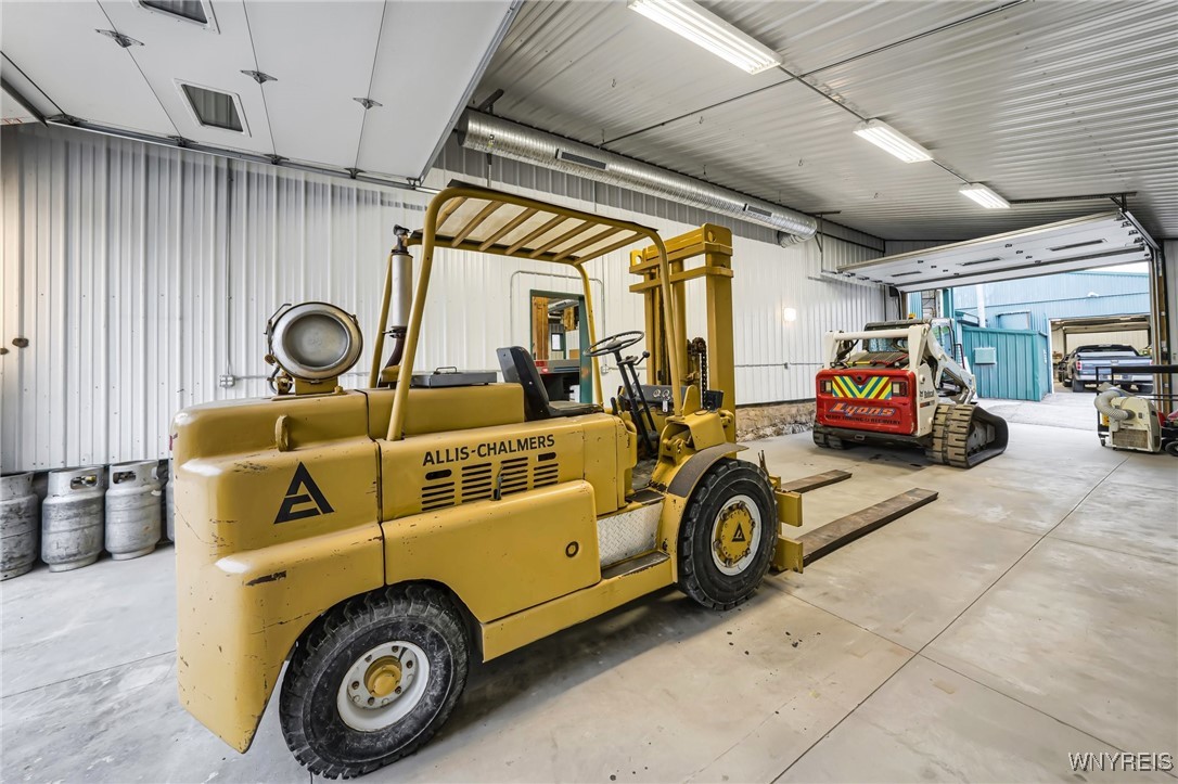 Ridgeway, New York 14103, United States, ,Commercial,Pending,40588