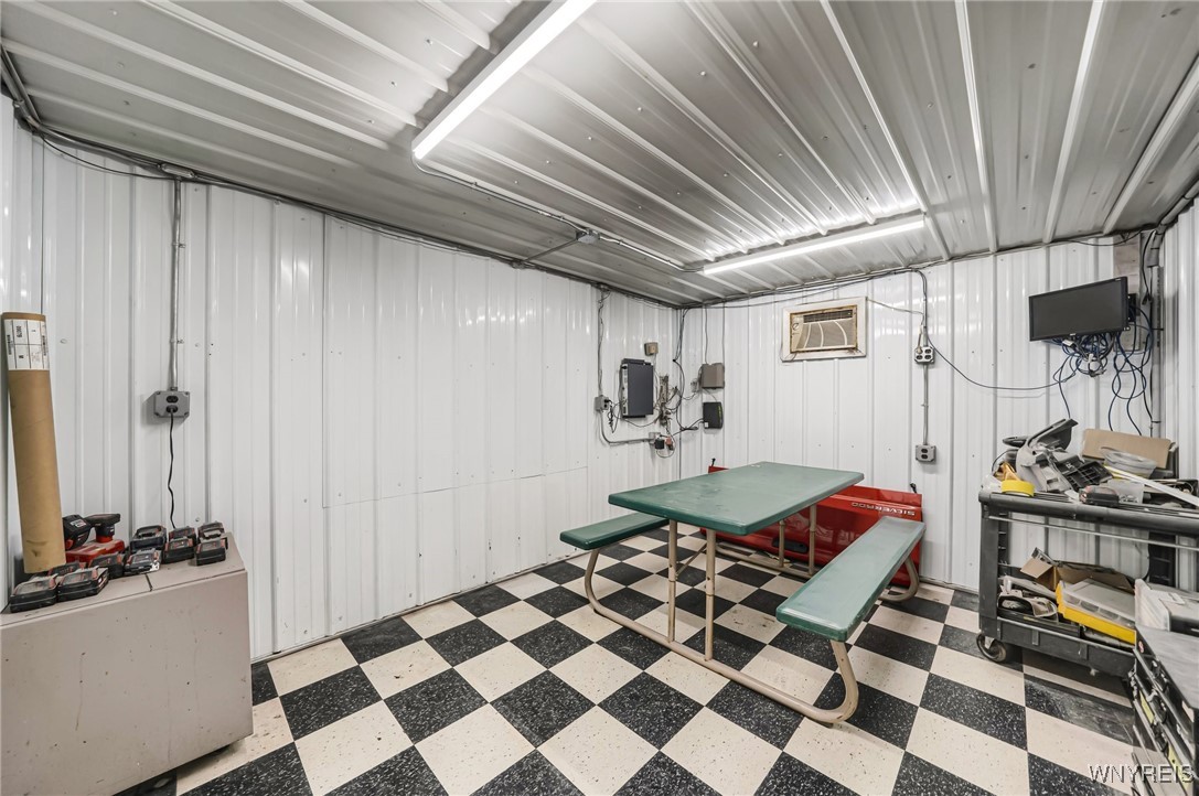 Ridgeway, New York 14103, United States, ,Commercial,Pending,40588