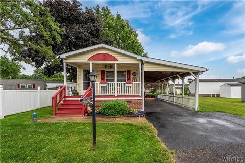 Mobile Home For Sale - 9947 Whitwick Ter<br/> Clarence, NY 14031