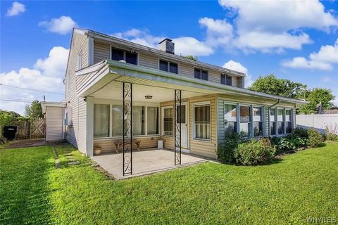 Tiny photo for 9326 Rivershore Drive, Niagara Falls, NY 14304 (MLS # B1693871)