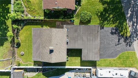 Tiny photo for 9326 Rivershore Drive, Niagara Falls, NY 14304 (MLS # B1693871)
