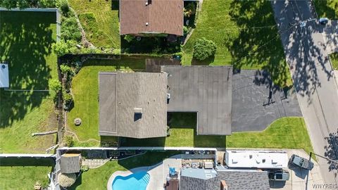 Tiny photo for 9326 Rivershore Drive, Niagara Falls, NY 14304 (MLS # B1693871)
