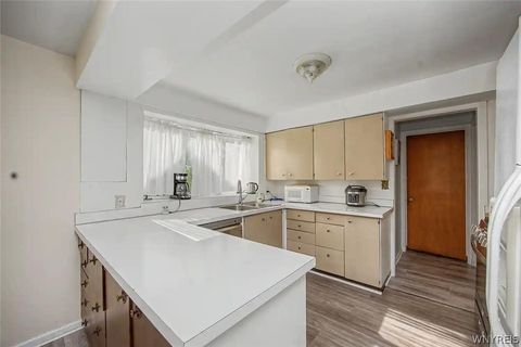 Tiny photo for 9326 Rivershore Drive, Niagara Falls, NY 14304 (MLS # B1693871)