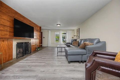 Tiny photo for 9326 Rivershore Drive, Niagara Falls, NY 14304 (MLS # B1693871)