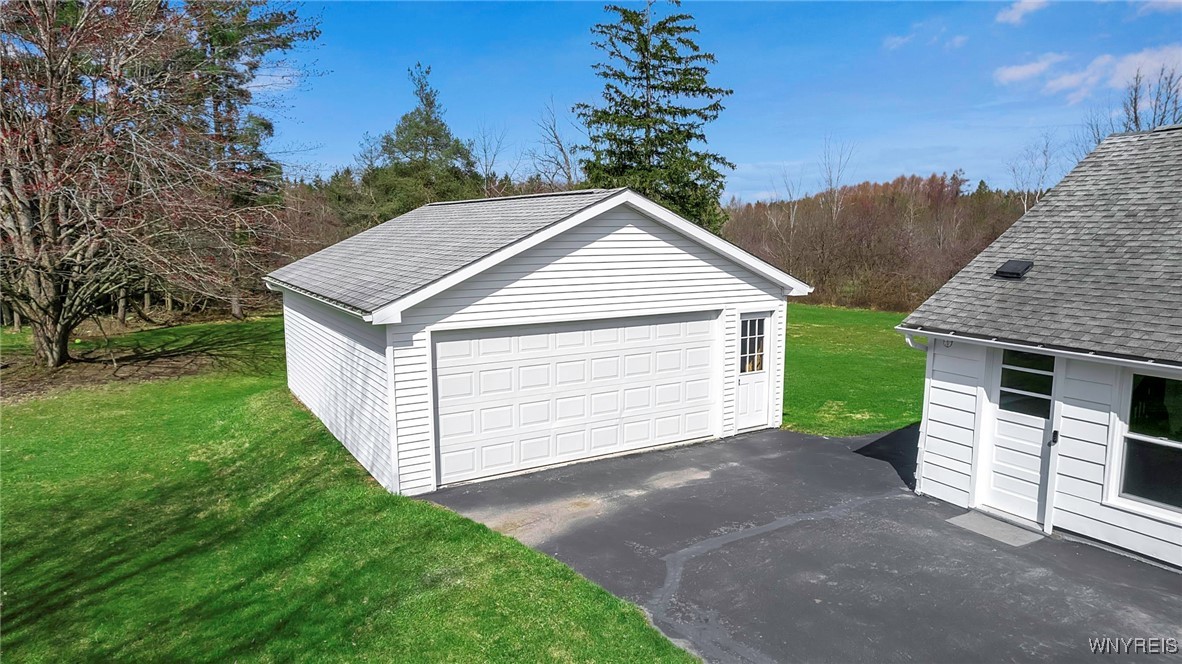 1000 N Davis Road, Elma, New York image 43