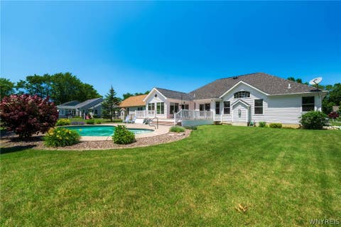 Tiny photo for 3548 Northcreek Run RUN, Wheatfield, NY 14120 (MLS # B1693566)