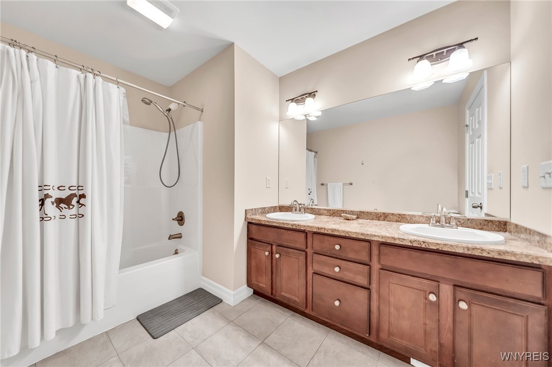 5967 Corinne Lane, Clarence, New York image 26