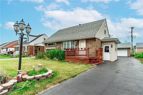 Photo for 231 N Pleasant Parkway