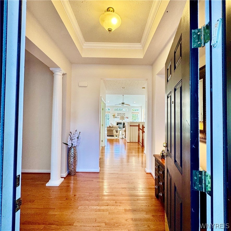 805 Surrey Hill