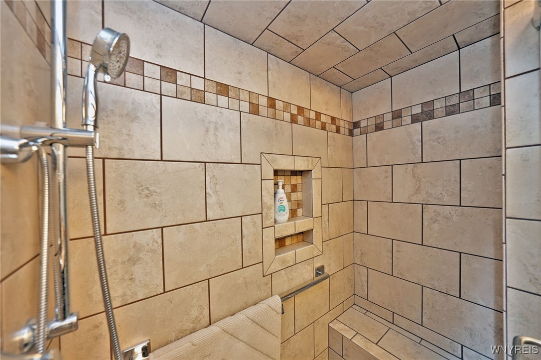 4796 Mount Vernon Boulevard, Hamburg, New York image 11