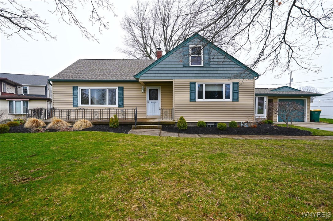 4796 Mount Vernon Boulevard, Hamburg, New York image 1