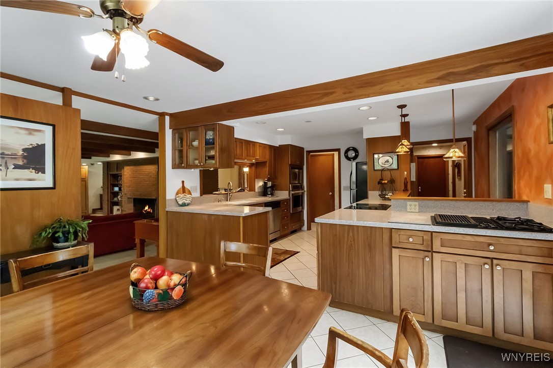 6 Lennys Lane, Orchard Park, New York image 7