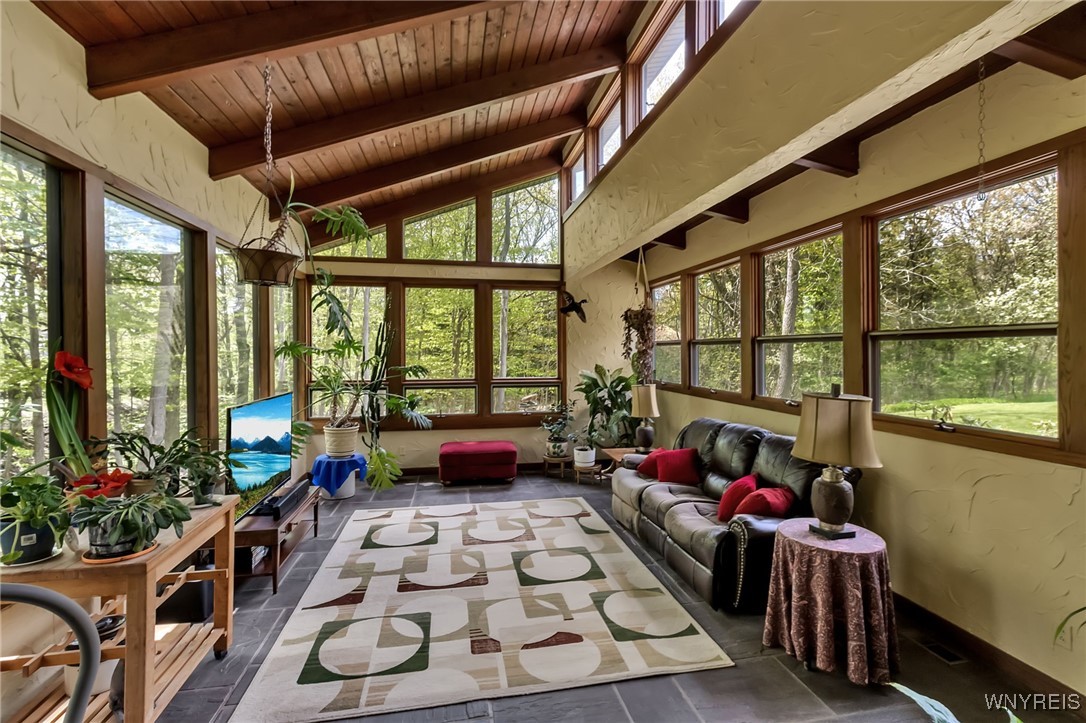 6 Lennys Lane, Orchard Park, New York image 16