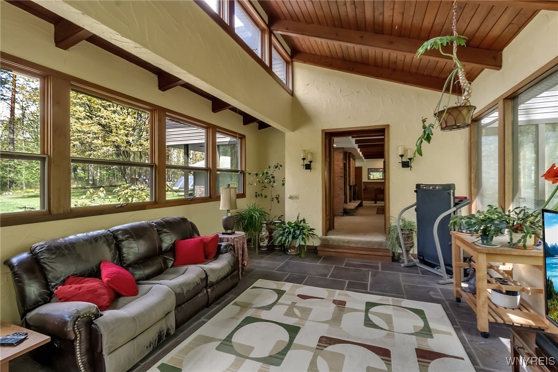 6 Lennys Lane, Orchard Park, New York image 18