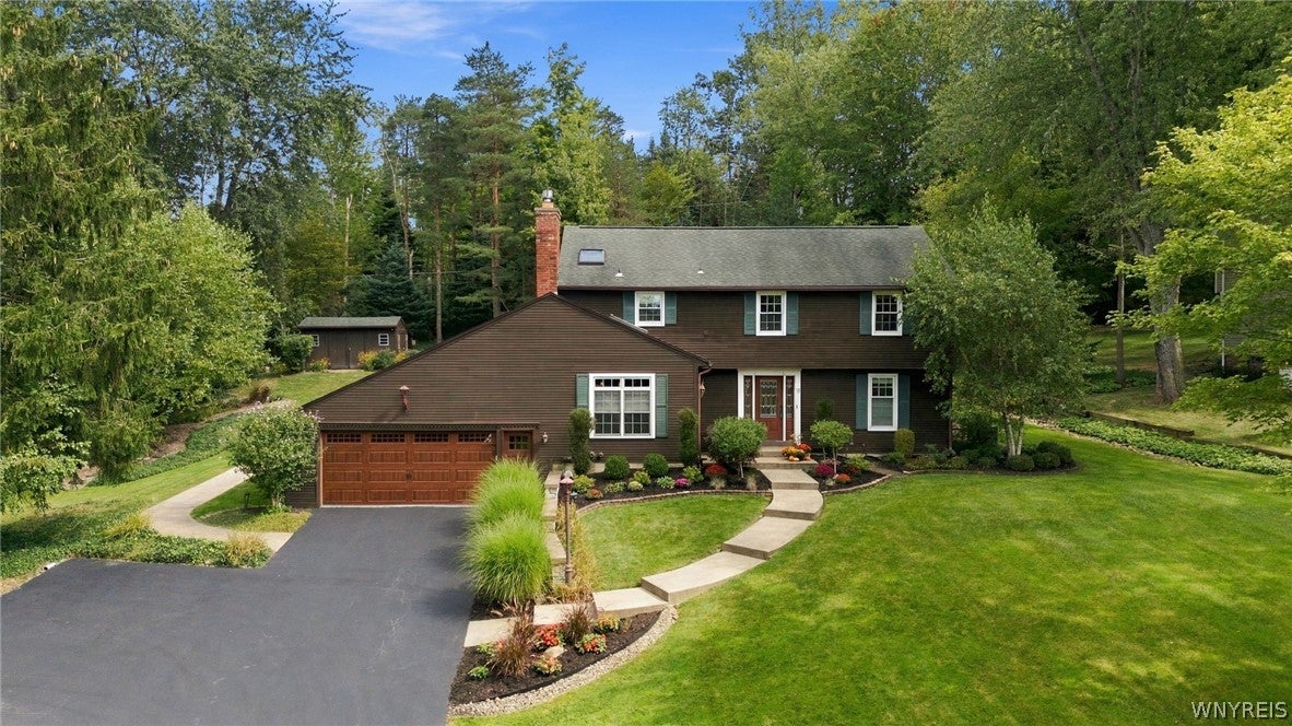 18 Briar Hill Road
