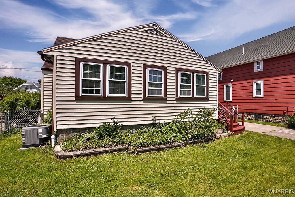 97 Chapel Avenue, Cheektowaga, New York image 13