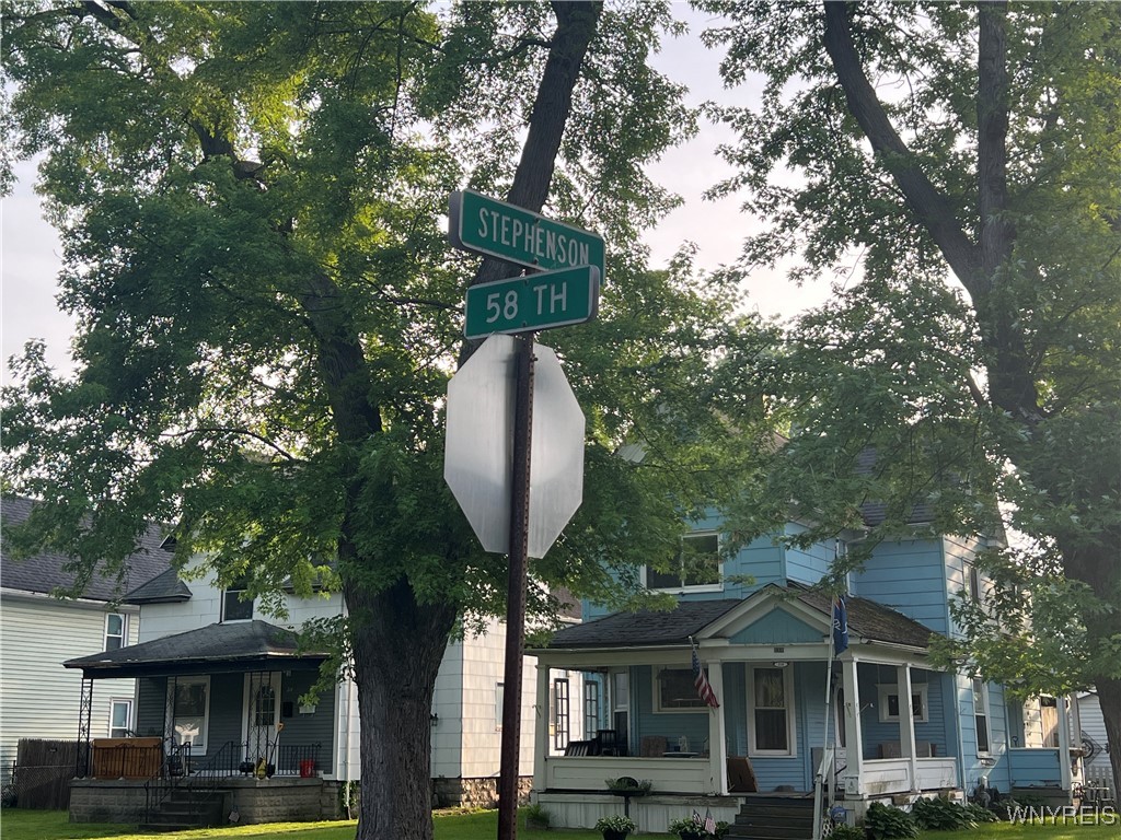 215 58th Street, Niagara Falls, New York image 2