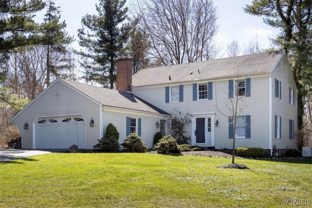 33 Tanglewood Drive, Orchard Park, New York image 1