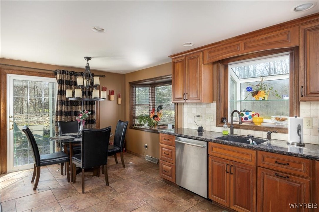 33 Tanglewood Drive, Orchard Park, New York image 8