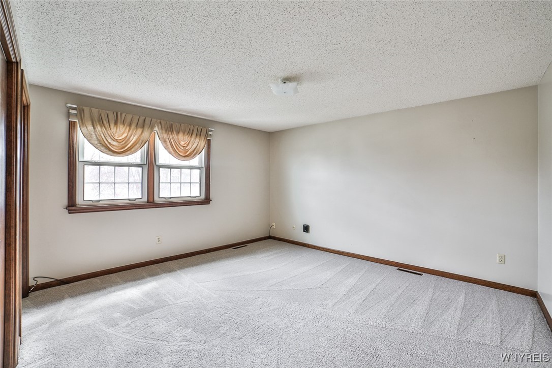 99 Brookpark Drive, Amherst, New York image 28
