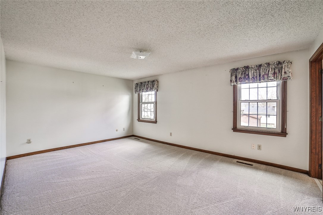 99 Brookpark Drive, Amherst, New York image 22