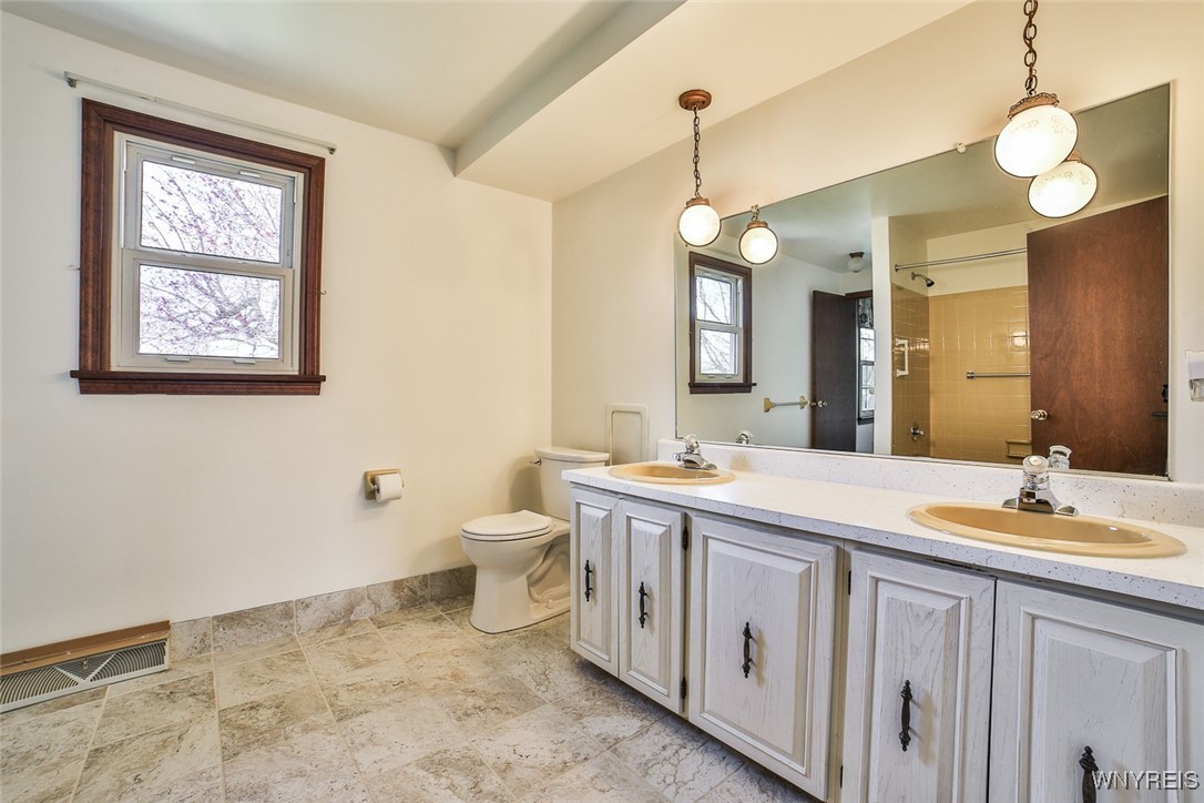 99 Brookpark Drive, Amherst, New York image 24