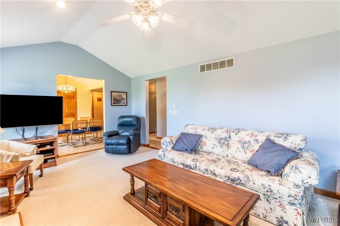 8881 Michael Douglas Drive, Clarence, New York image 23