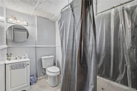 Tiny photo for 1341 Ashland Avenue, Niagara Falls, NY 14301 (MLS # B1685000)