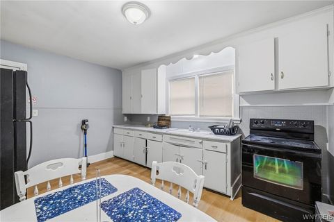 Tiny photo for 1341 Ashland Avenue, Niagara Falls, NY 14301 (MLS # B1685000)