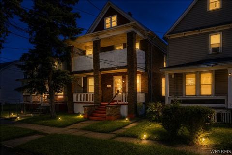 Photo of 1341 Ashland Avenue, Niagara Falls, NY 14301 (MLS # B1685000)
