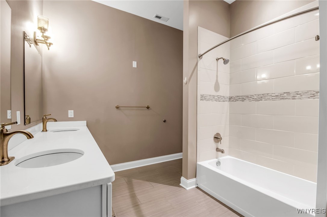 251 Main Street #400, Buffalo, New York image 33