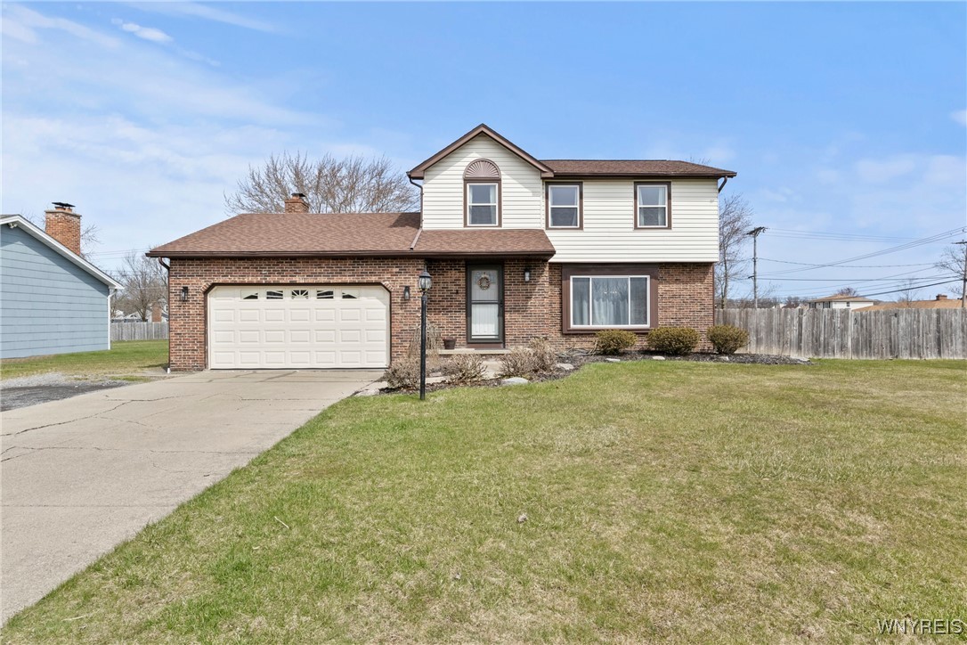11 Jeffrey Drive, Grand Island, New York image 1