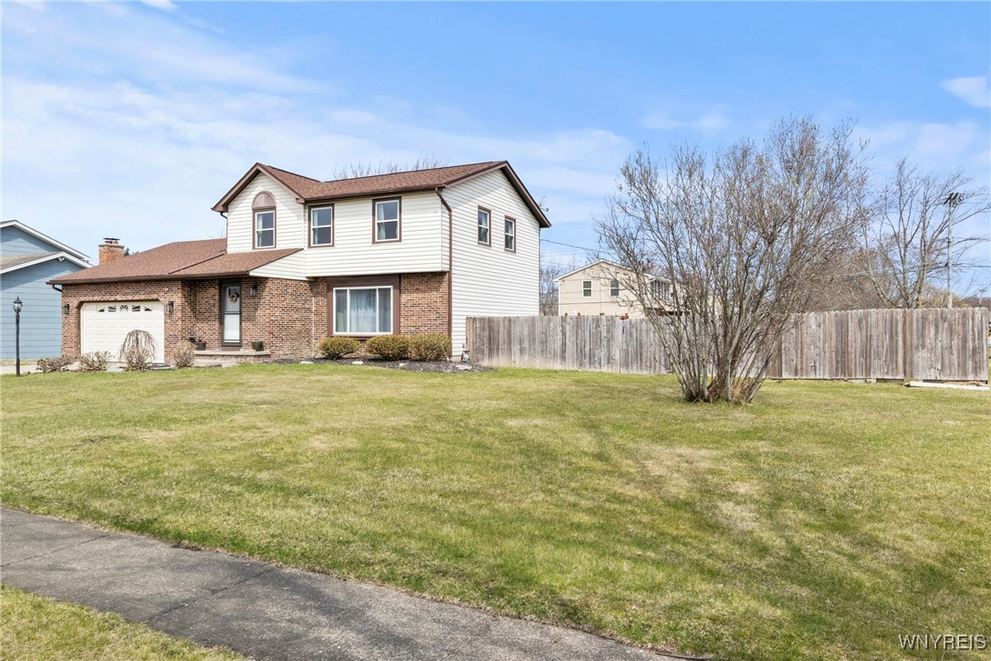 11 Jeffrey Drive, Grand Island, New York image 3