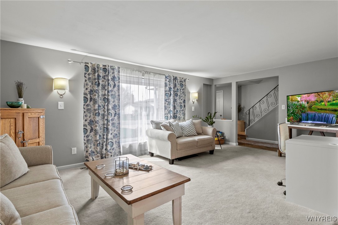11 Jeffrey Drive, Grand Island, New York image 6