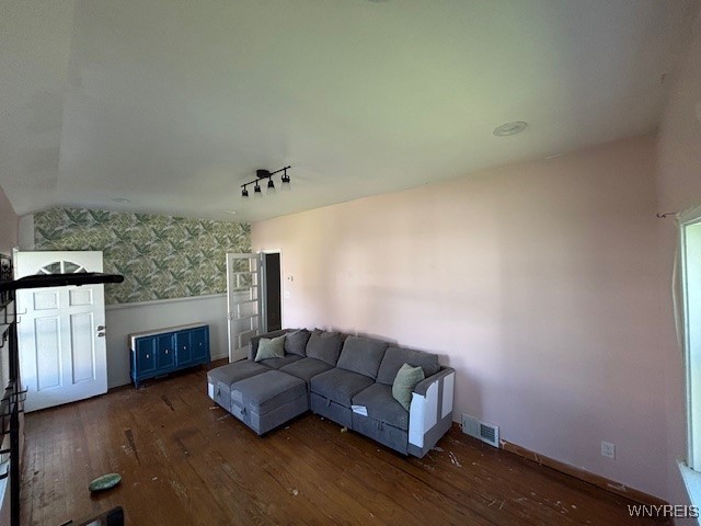 40 Wenona Street, Lancaster, New York image 3