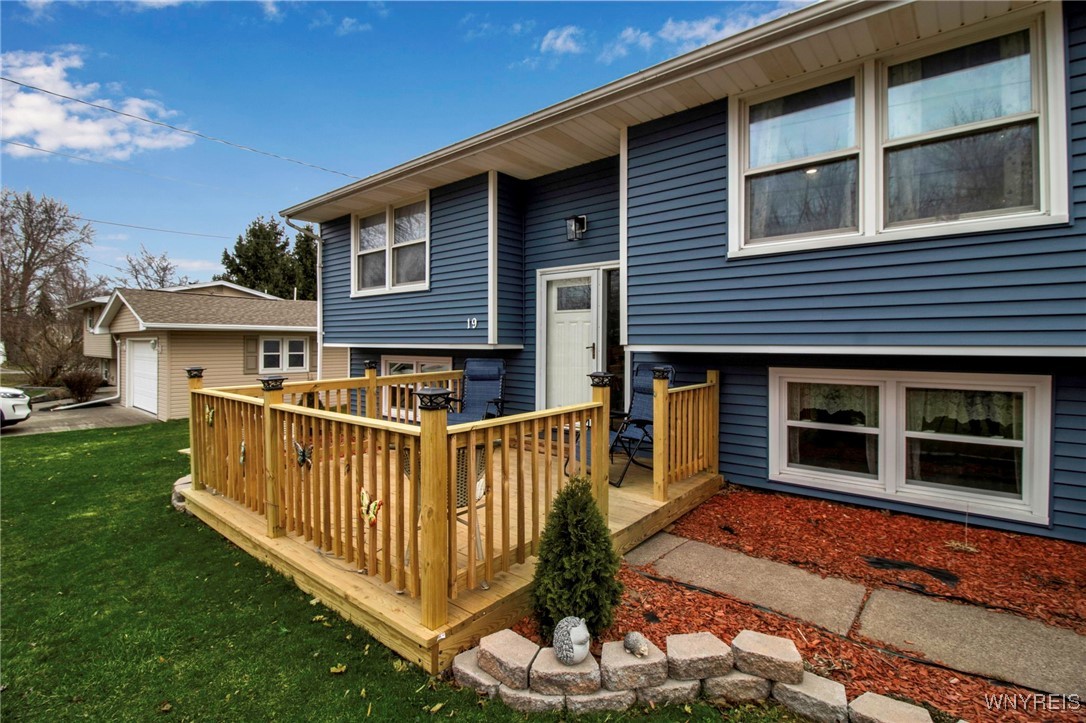 Royalton, New York 14105, United States, 4 Bedrooms Bedrooms, ,2 BathroomsBathrooms,Residential,Active,98891